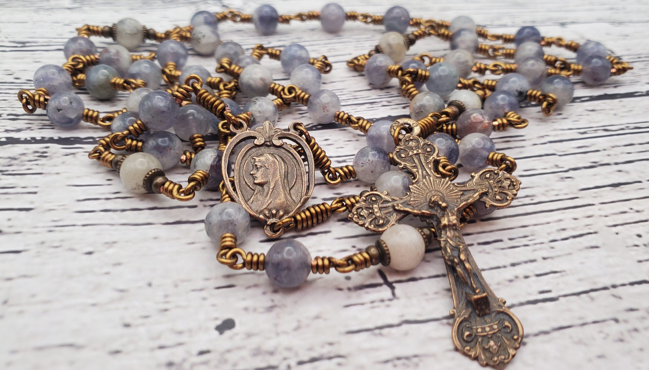 Heirloom Rosary – Bronze/Iolite